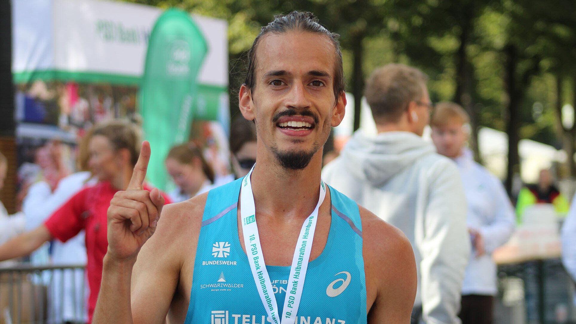 Halbmarathon-DM: Simon Boch und Esther Pfeiffer veredeln Gold mit Bestzeiten