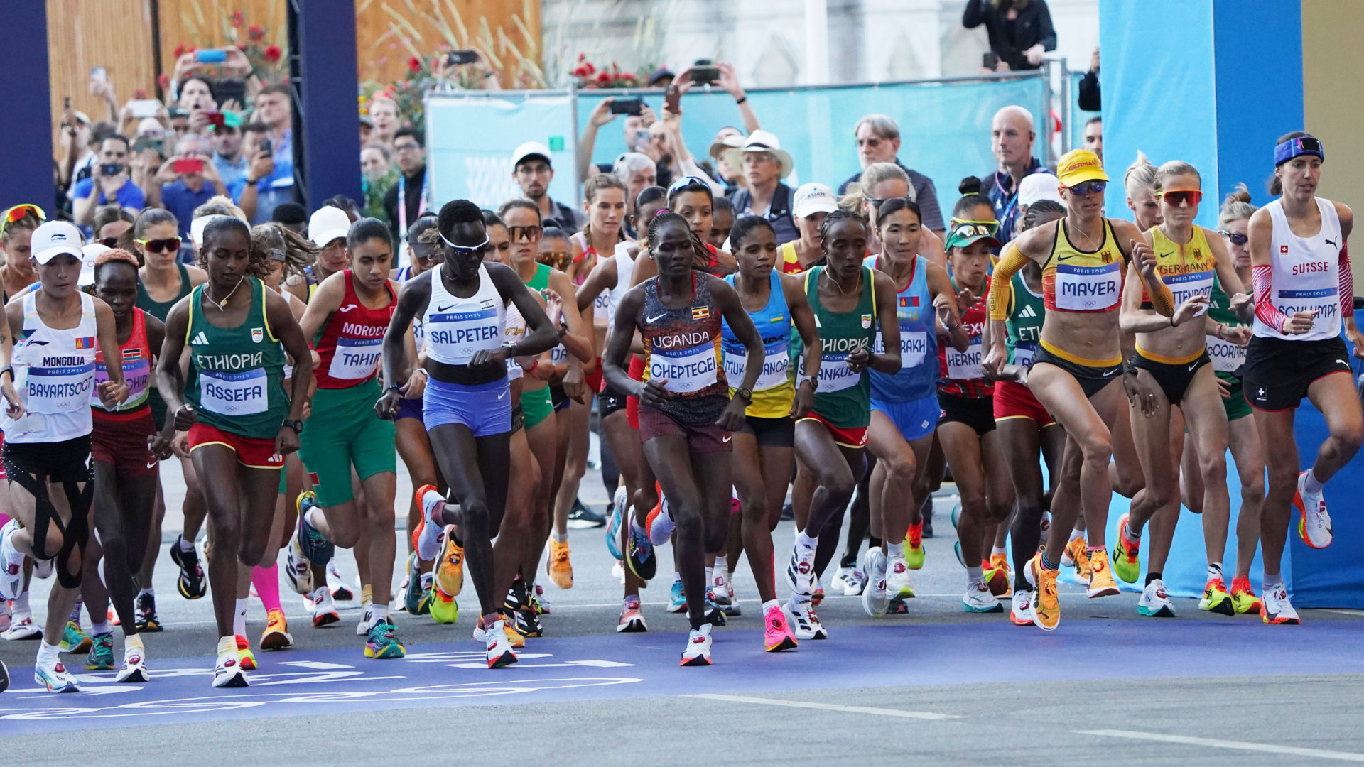 Krönung eines Dreifach-Starts: Sifan Hassan spurtet zum Marathon-Olympiasieg