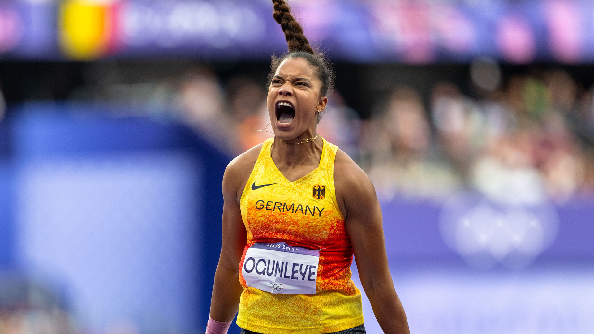 Olympiasiegerin! Yemisi Ogunleye gelingt im letzten Versuch die Gold-Überraschung